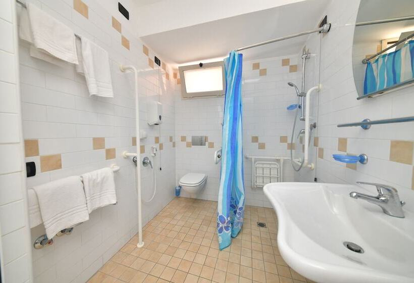 בית מלון כפרי Fortuna Beach