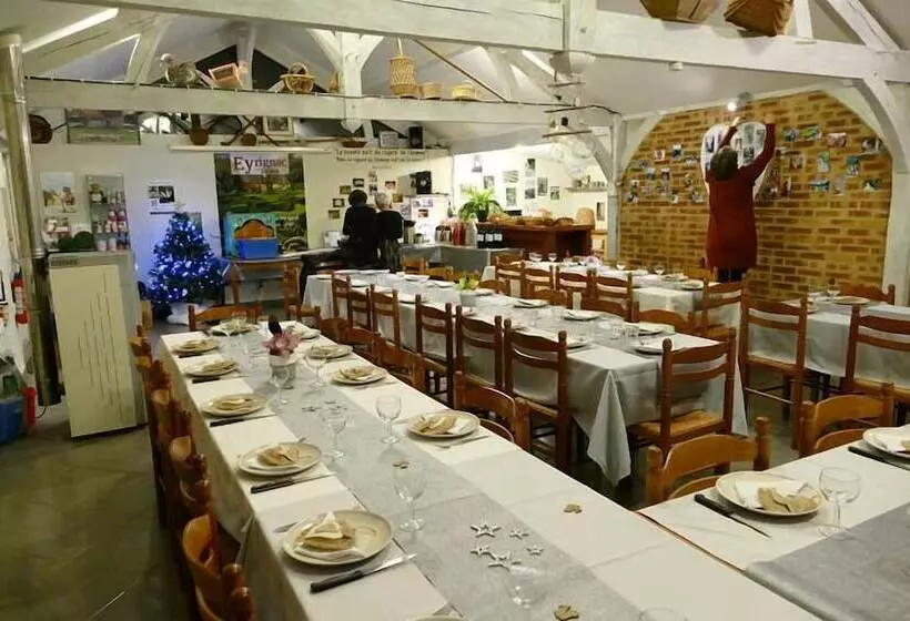 Lomakeskus Les Collines D Eyvigues