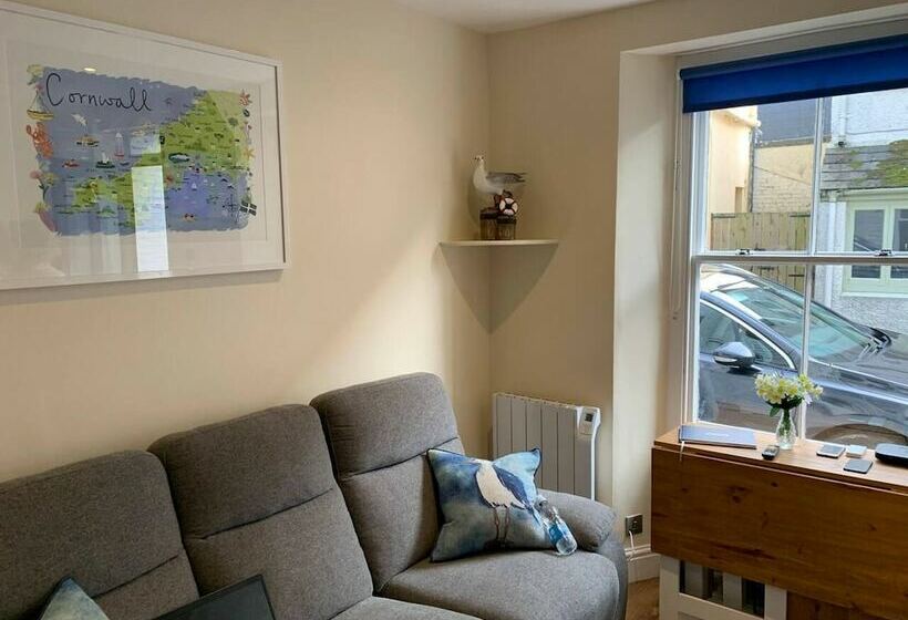 إقامة Quiant Quirky Cottage In The Heart Of Looe