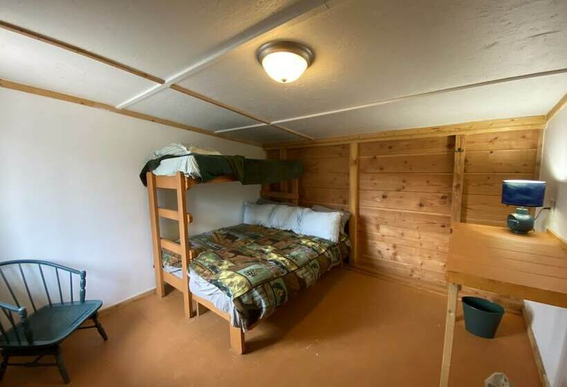 Flippin Crazy Fishing & Lodging