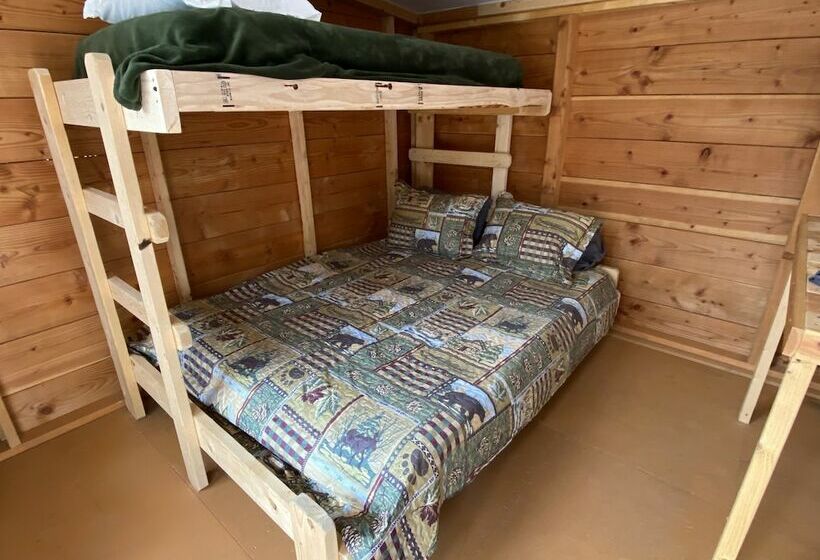 Flippin Crazy Fishing & Lodging