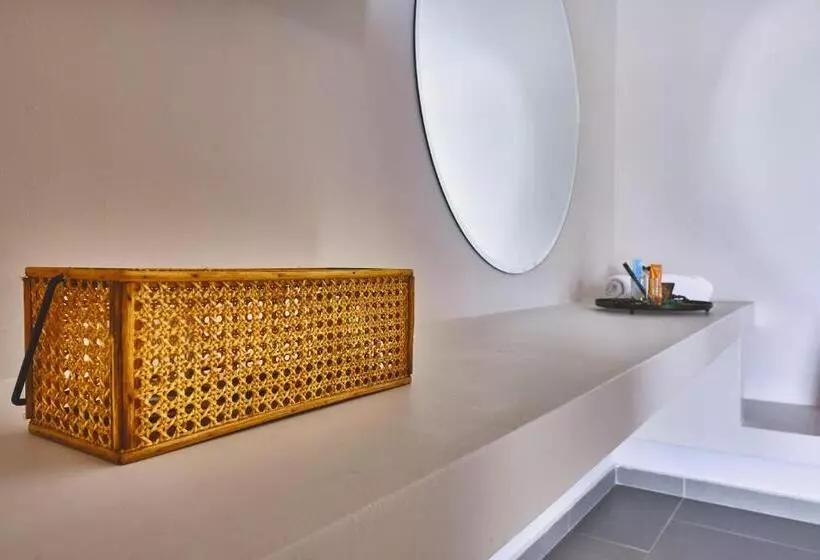 ホテル Amal Kythnos Suites