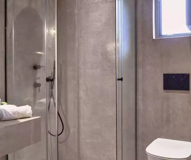 ホテル Amal Kythnos Suites