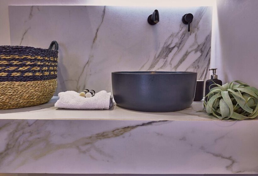 בית מלון כפרי Amal Kythnos Suites