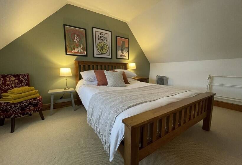 1 Keepers Cottage, Skeabost Bridge, Isle Of Skye