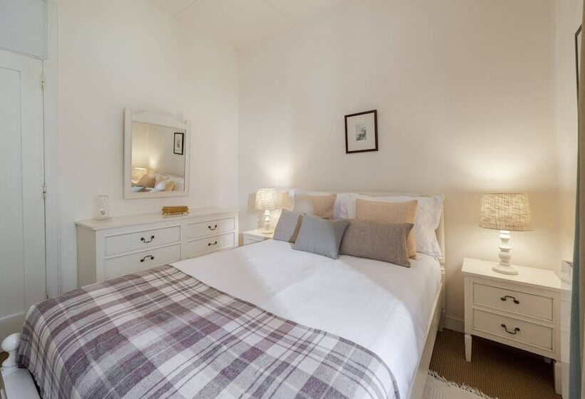 Family Vacations In The North, Casa Dos Terços