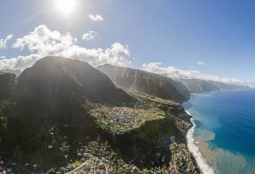 Family Vacations In The North, Casa Dos Terços