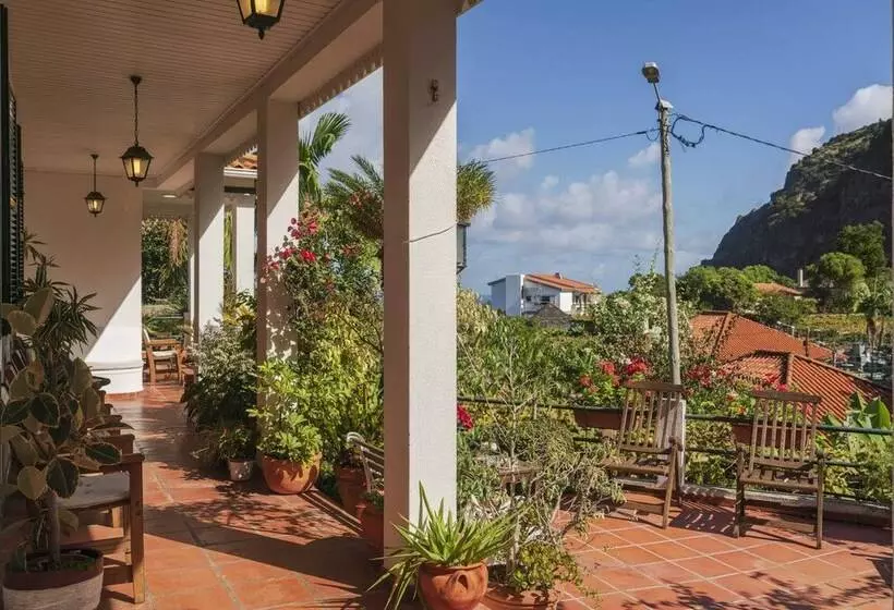 Family Vacations In The North, Casa Dos Terços