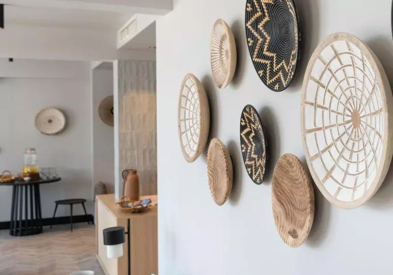 هتل Beach Bay Hvar