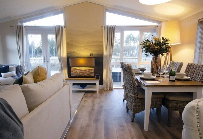 فندق Hollicarrs   The Rushes