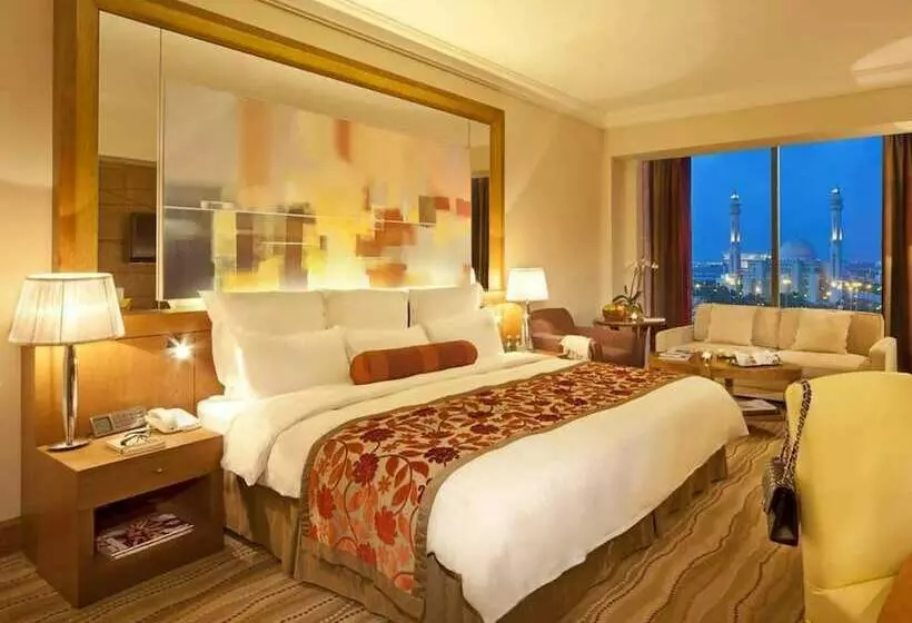 هتل Super Collection O Kanpur Formerly Maharaja Palace