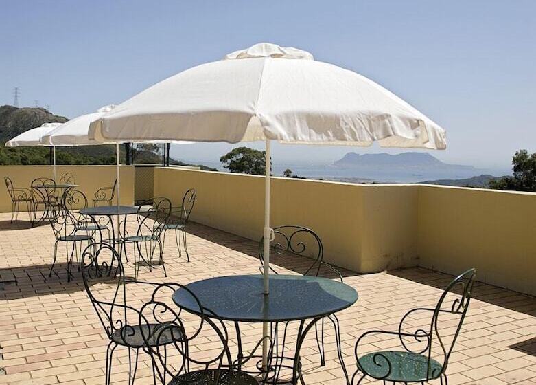 Albergue Inturjoven Algeciras Tarifa   Hostel