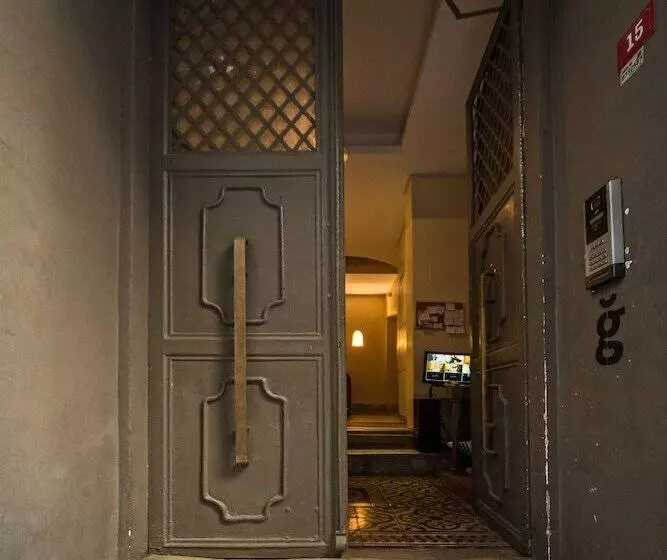 Galata Tower Vip Apartment Suites