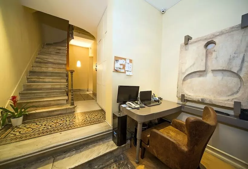 Galata Tower Vip Apartment Suites