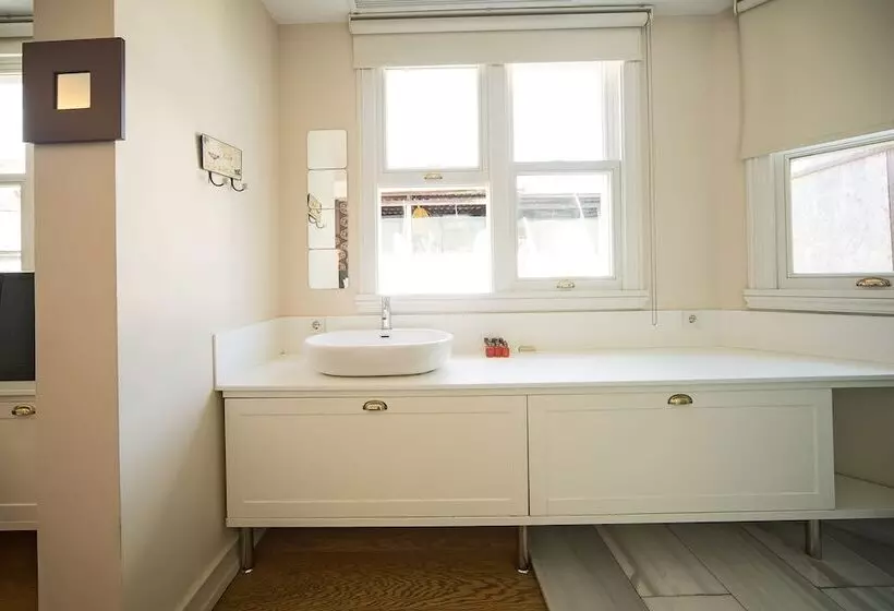 Galata Tower Vip Apartment Suites