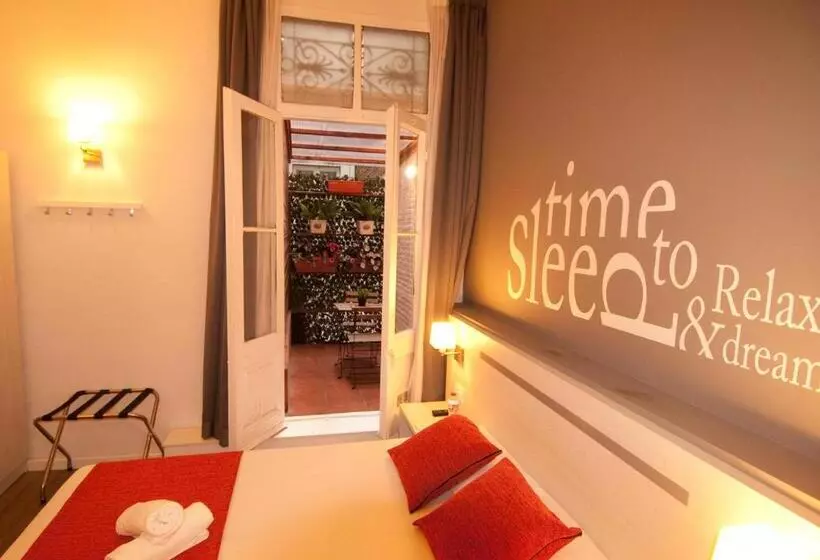 Hostal Live Barcelona