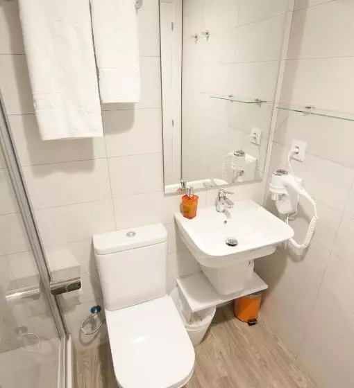 Hostal Live Barcelona