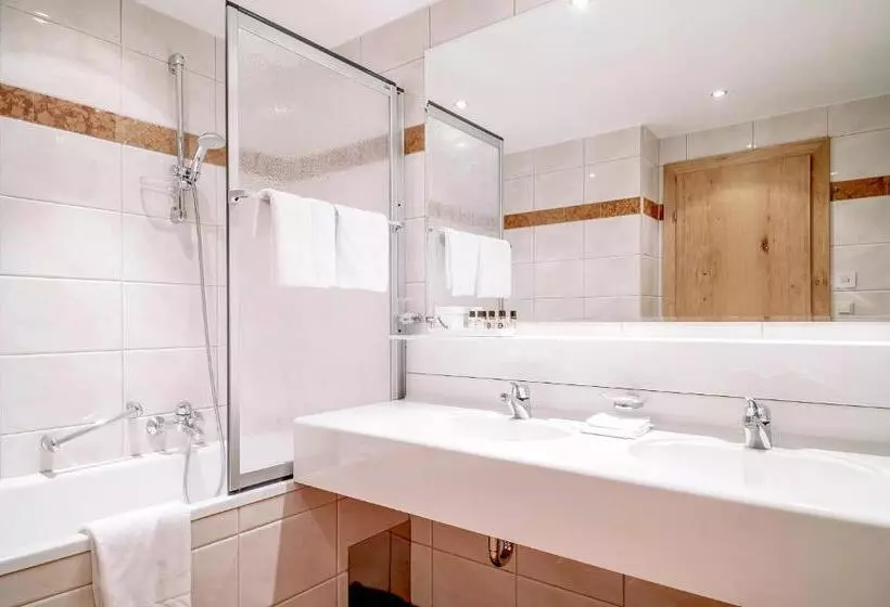 Отель Angerer Alm