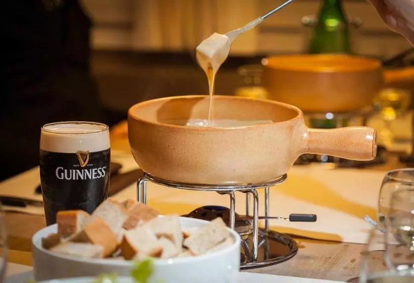 Отель Berghaus Toni