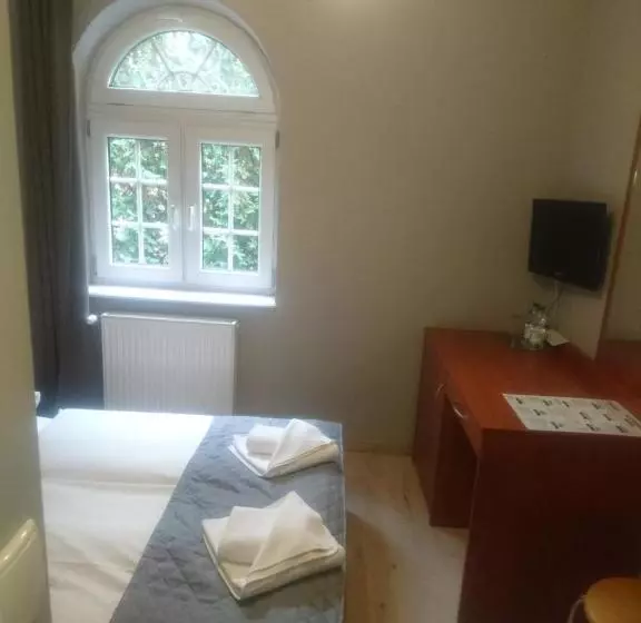 בית מלון כפרי Dworek Mitro