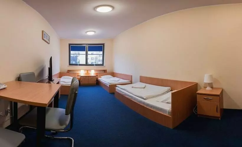 هتل Gdańska Szkoła Szermierki