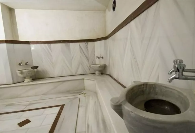 ホテル Grand Eyuboglu