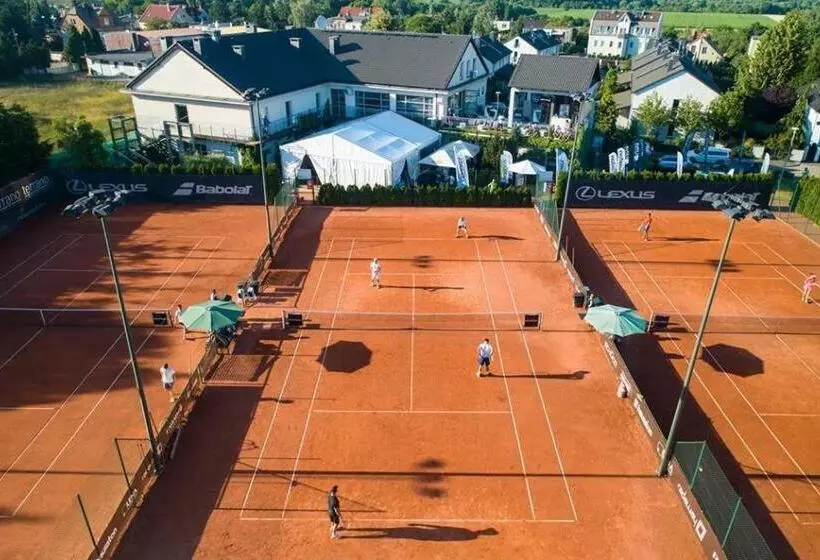 호텔 Restauracja Tenis Kortowo