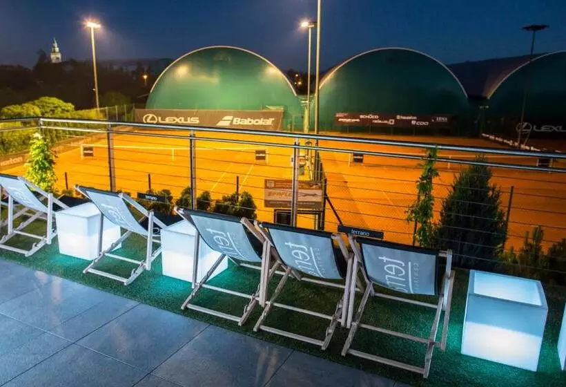 호텔 Restauracja Tenis Kortowo