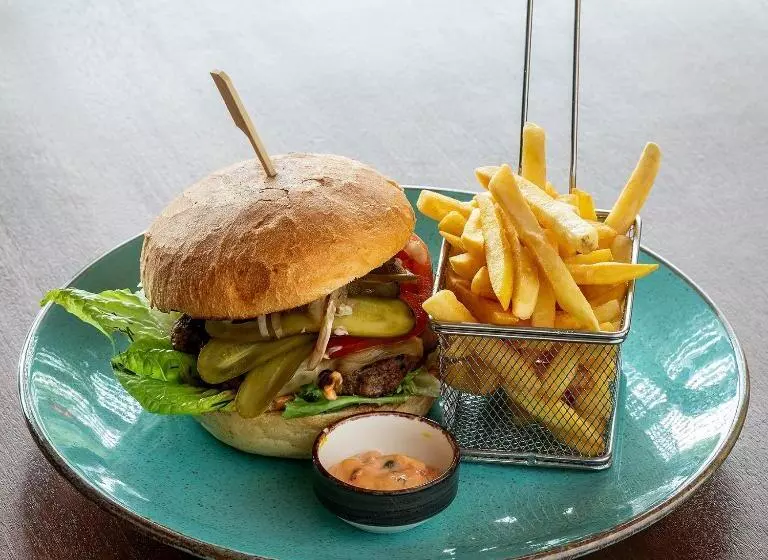 호텔 Restauracja Tenis Kortowo