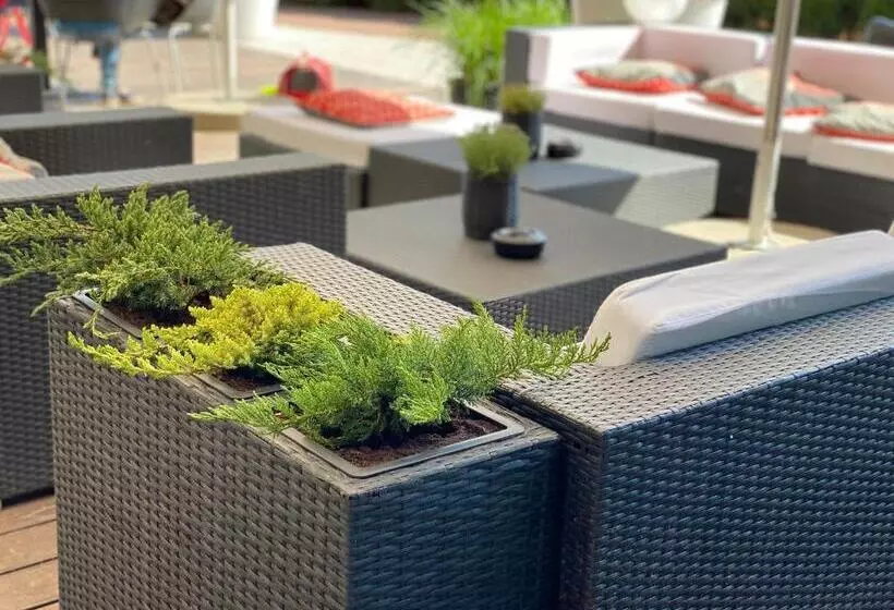 호텔 Restauracja Tenis Kortowo