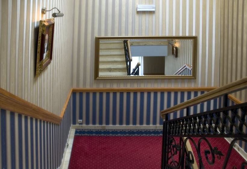 Отель Marysin Dwor