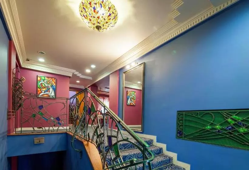 ホテル Nikola House