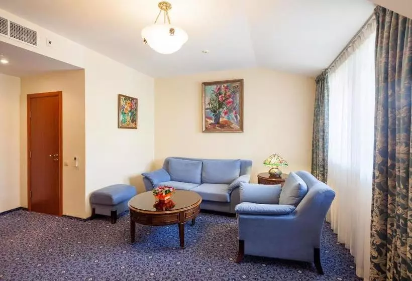 ホテル Nikola House