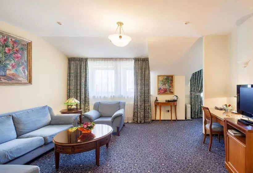 ホテル Nikola House