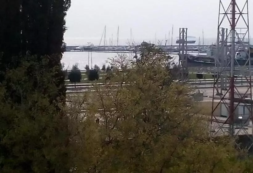 Hotelli Pendik Marine