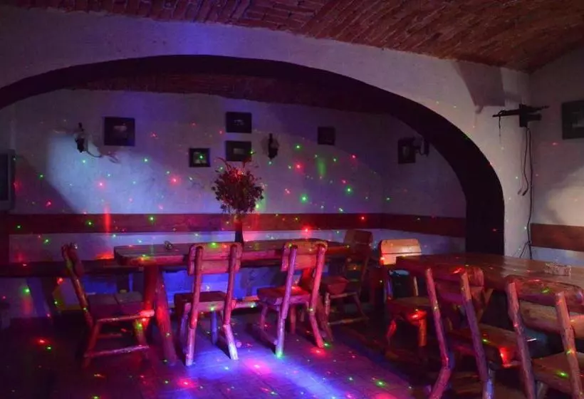 בית מלון כפרי Pensiunea Andy