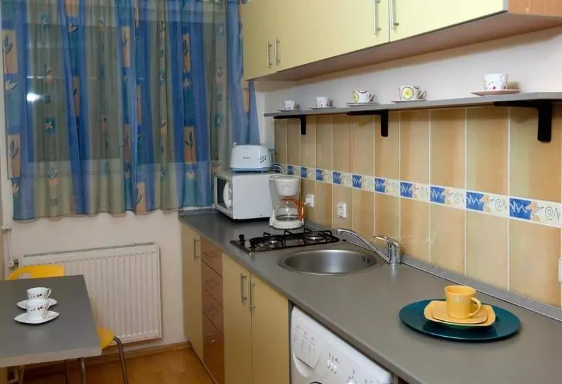 Hotelli Rainbow Accommodation