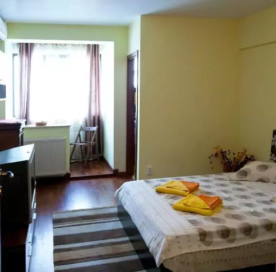 Hotelli Rainbow Accommodation