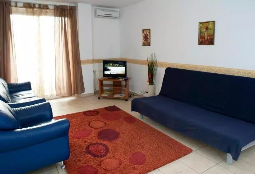 Hotelli Rainbow Accommodation