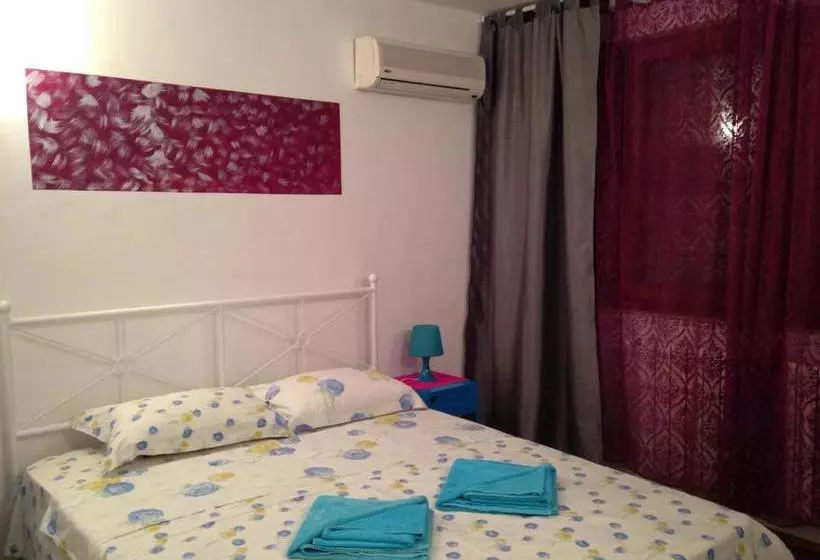 Hotelli Rainbow Accommodation