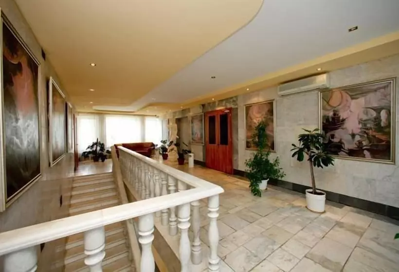 ホテル Ryan Johnson