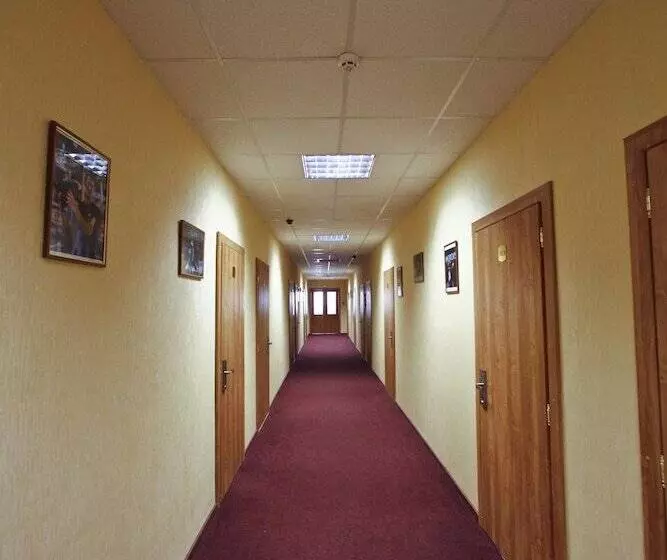 ホテル Ryan Johnson