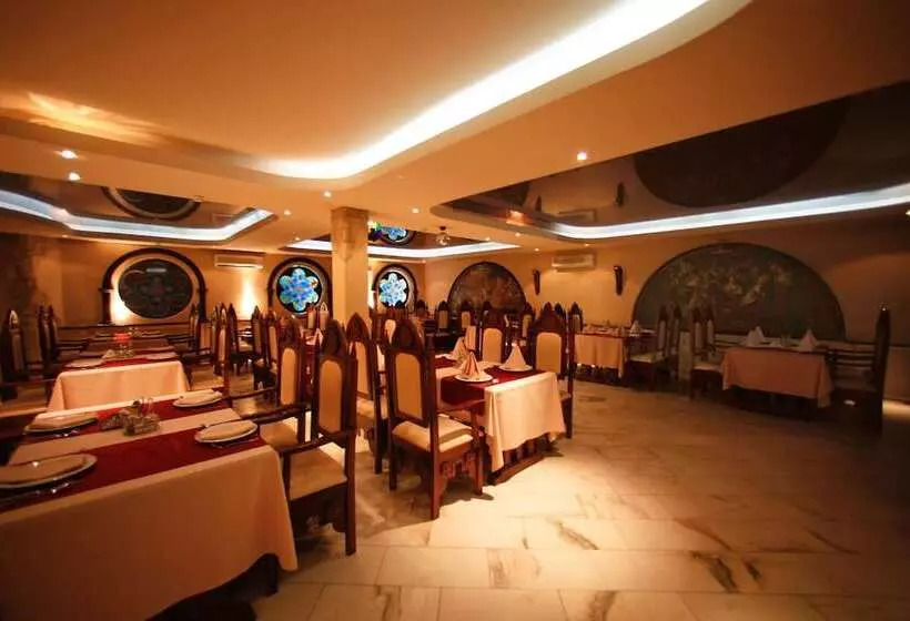 ホテル Ryan Johnson