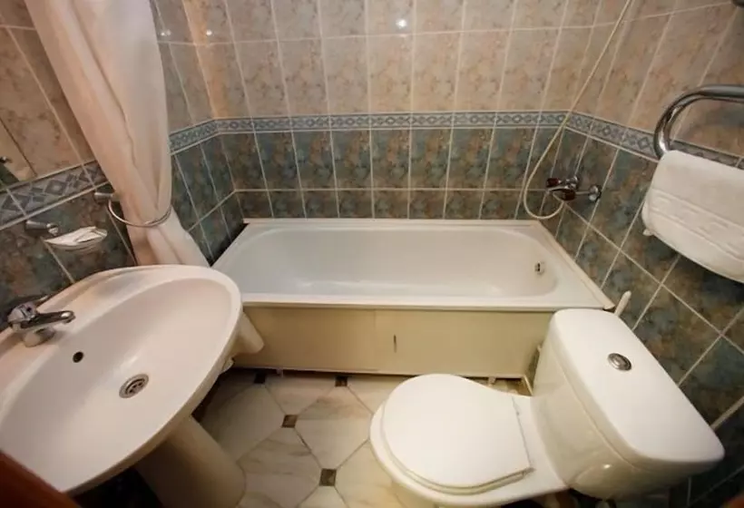 ホテル Ryan Johnson