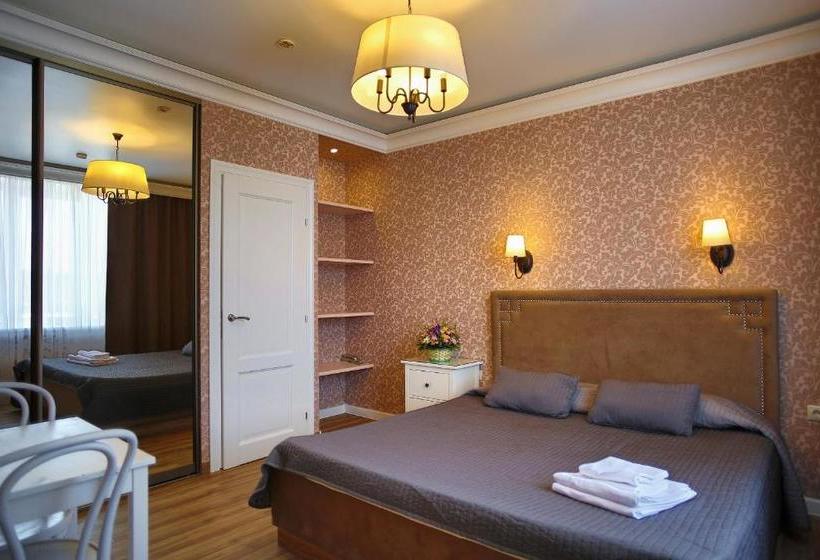 ホテル Yuzhnoprimorskiy