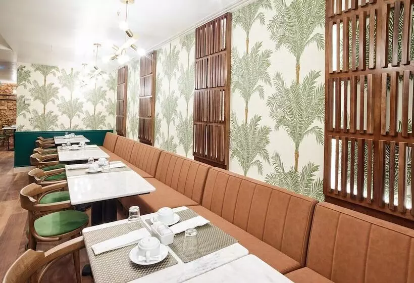 פנסיון Residencial Florescente