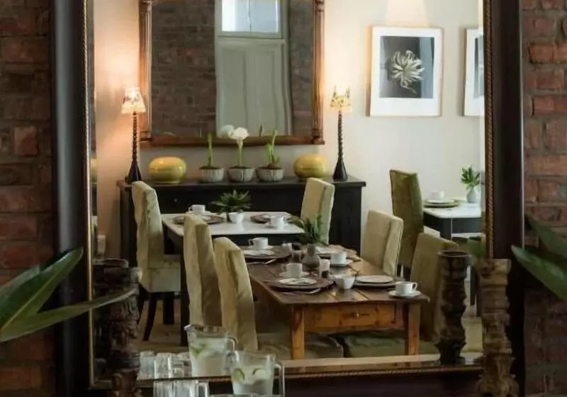 ペンション Welgelegen House