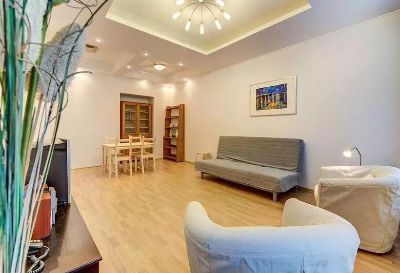 Stn Apartments Near Hermitage