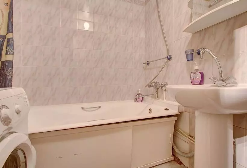 Stn Apartments Near Hermitage