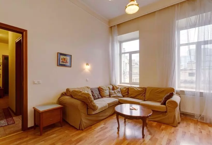 Stn Apartments Near Hermitage